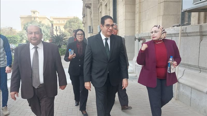 رئيس جامعة القاهرة