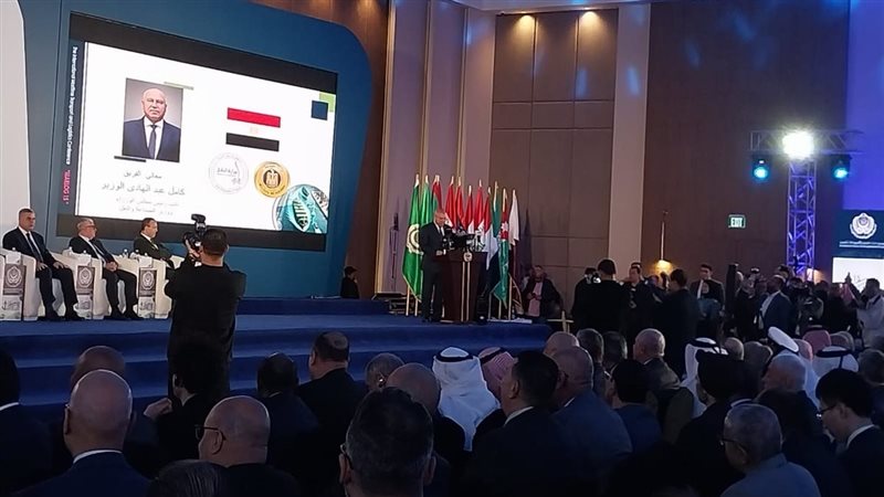 وزير النقل خلال إلقاء