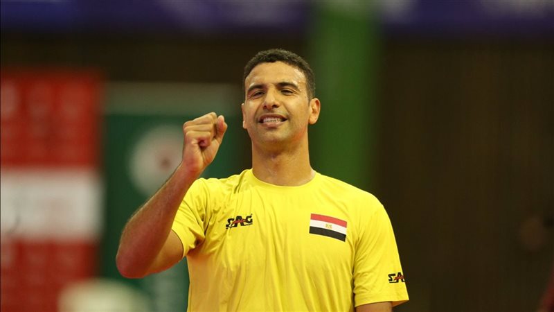 عمر عصر، فيتو