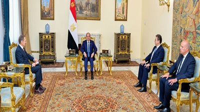 السيسي: حريصون على تكثيف التشاور السياسي والأمني مع روسيا لتحقيق السلام والاستقرار