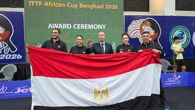 لاعبات منتخب تنس