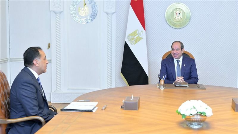 الرئيس السيسي ومصطفي