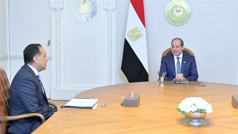 الرئيس السيسي ومصطفي