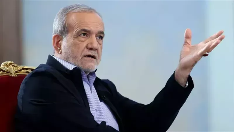 الرئيس الإيراني مسعود