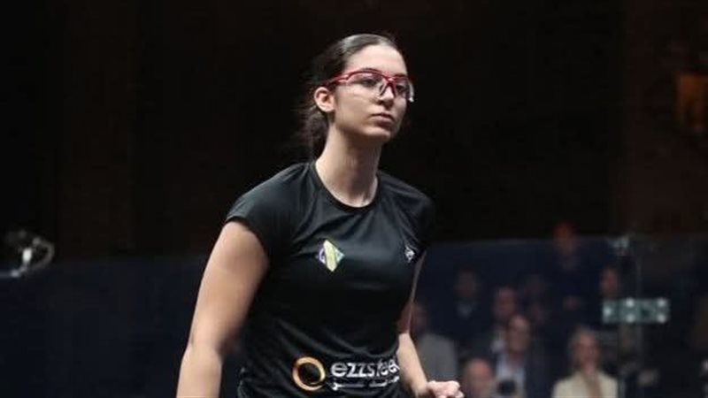 أمينة عرفي، فيتو