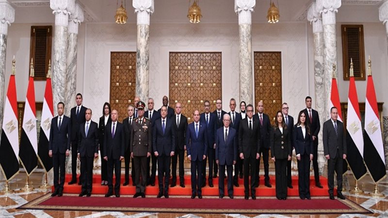 الرئيس السيسي والوزراء
