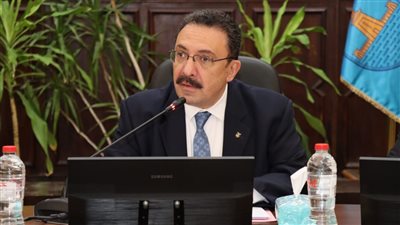 تكليف أحمد عادل عبد الحكيم قائمًا بأعمال رئيس جامعة الإسكندرية
