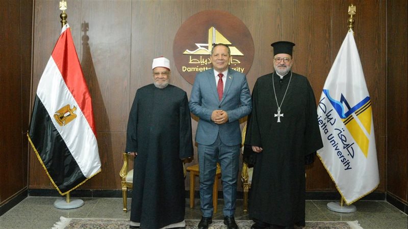 رئيس الجامعة يستقبل