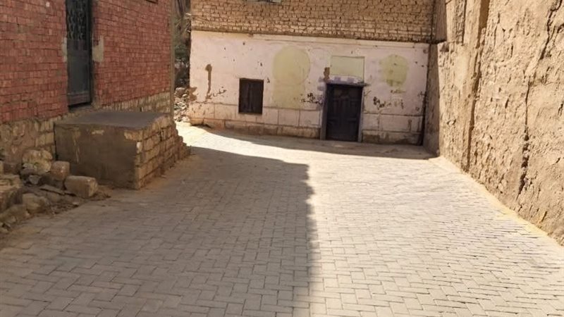 تركيب بلاط الإنترلوك