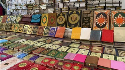  المصحف هدية شهر رمضان بأسعار وأشكال تناسب الجميع (صور)