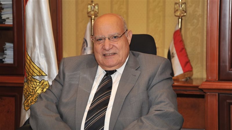  الدكتور إبراهيم