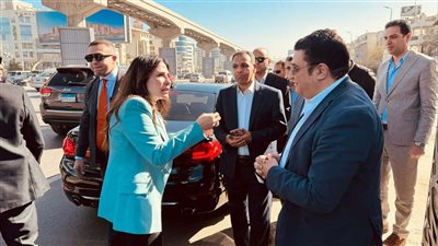 وزيرة الإسكان توجه بتكثيف حملات إزالة الإشغالات والمخالفات بالقاهرة الجديدة 