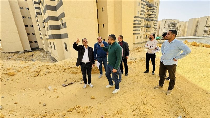 مسؤولو الإسكان يتفقدون
