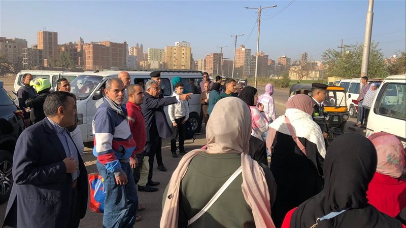 زحام بموقف جديلة