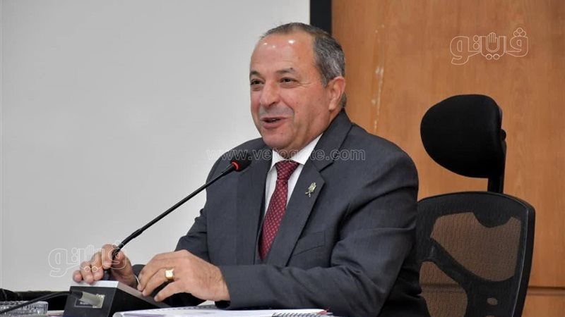 محافظ بورسعيد اللواء