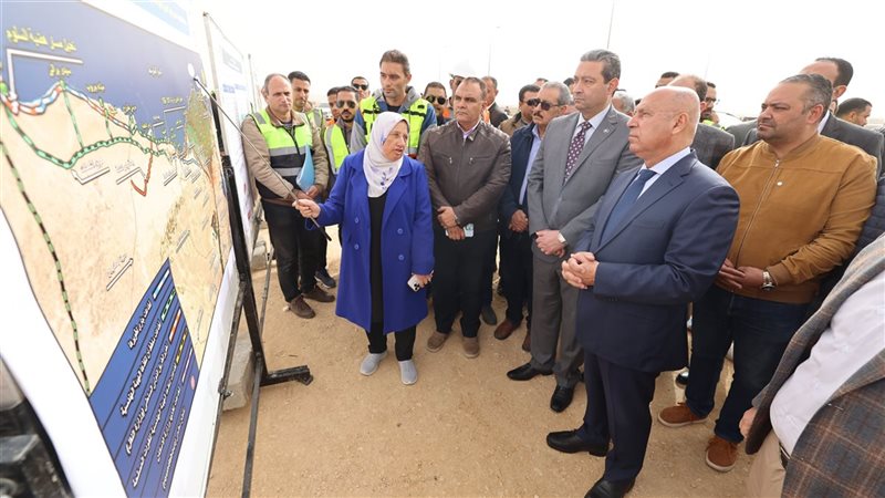 وزير النقل يتابع