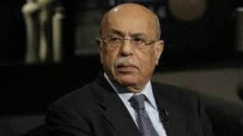 الدكتور مفيد شهاب،