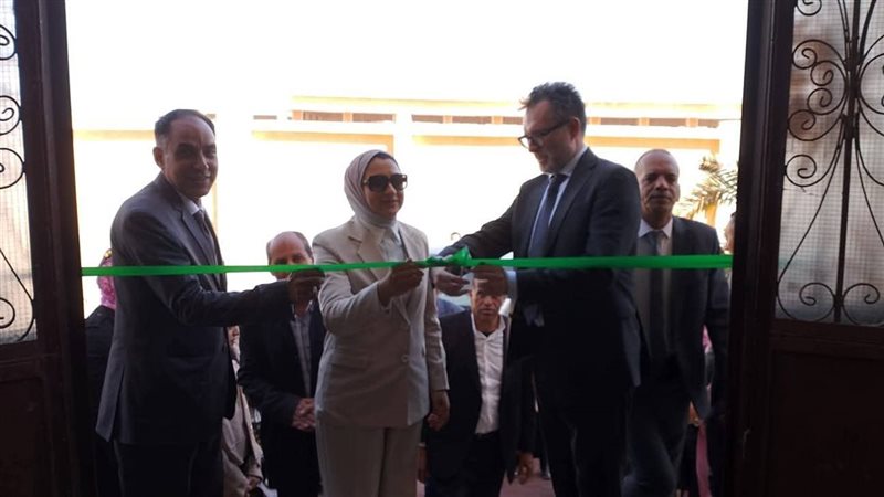 نائب المحافظ وسفير