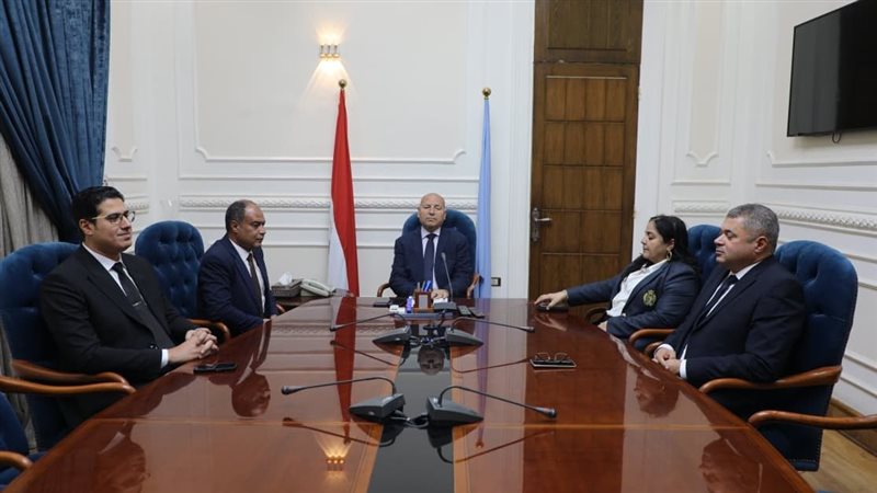 محافظ القاهرة، فيتو