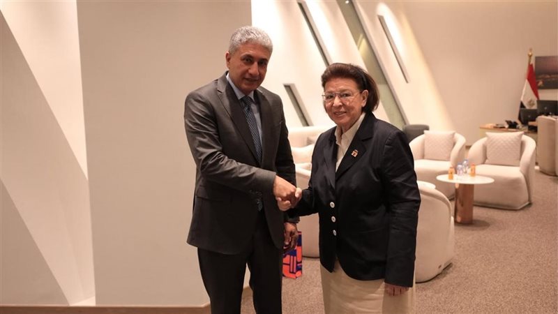 وزير السياحة يستقبل