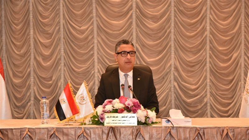 وزير التموين والتجارة