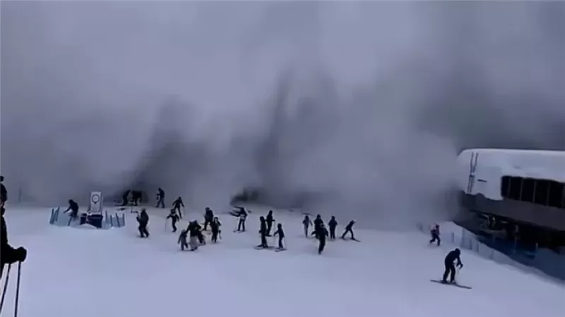 لحظة الانهيار الجليدي