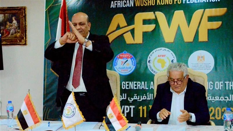 شريف مصطفى يفوز برئاسة