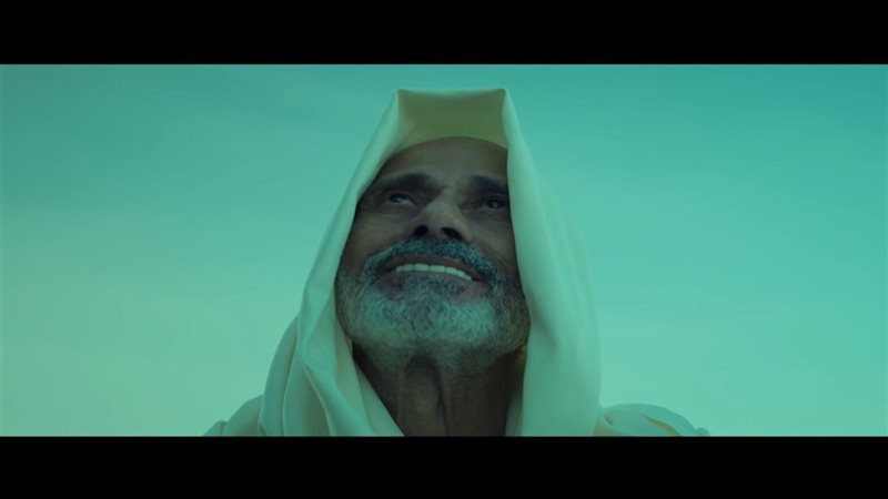 محمود عزب.فيتو