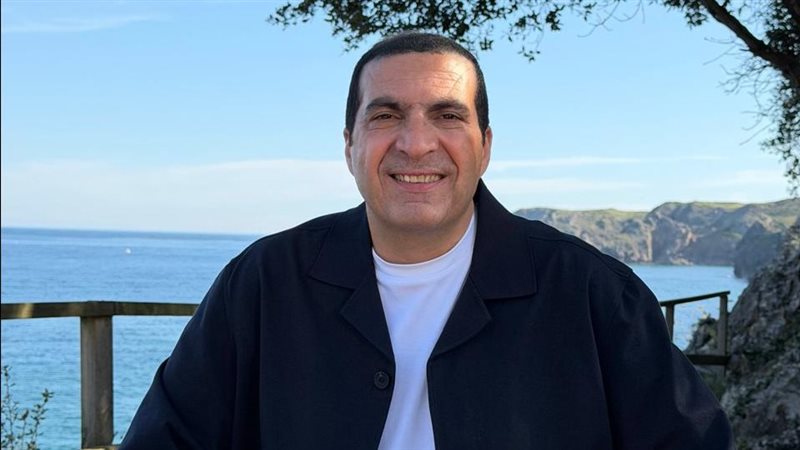 الداعية عمرو خالد