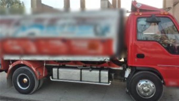 القبض على متهمين حاولا تهريب كمية كبيرة من السولار داخل سيارة نصف نقل بالبدرشين 