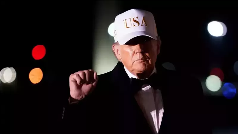 الرئيس الأمريكي دونالد