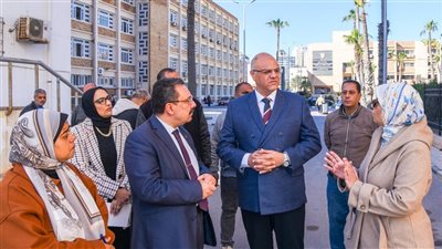 محافظ الإسكندرية يبحث توفير أماكن استراحة لمرافقي مرضى مستشفى الشاطبي