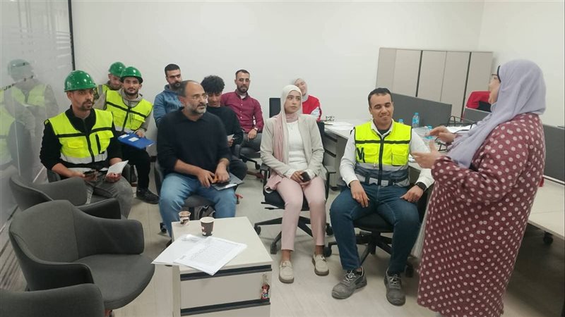 جانب من فاعليات الندوة،