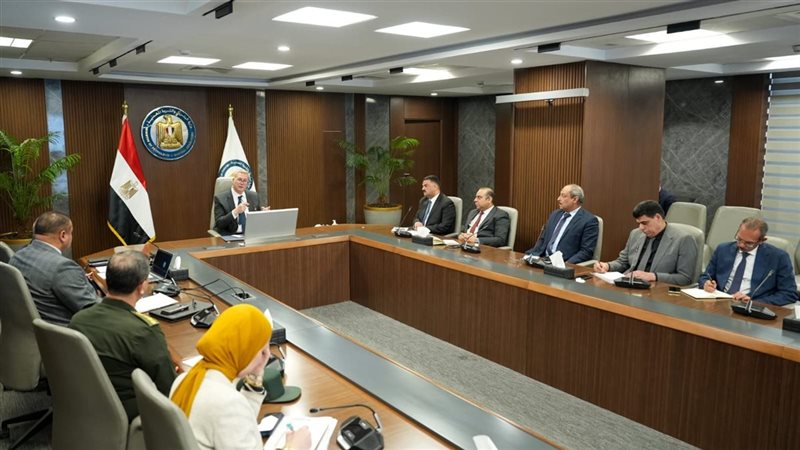 بدوي أثناء اللقاء،