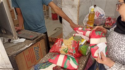 التموين: انتظام توريد سلع المنحة الإضافية وصرفها للمستحقين