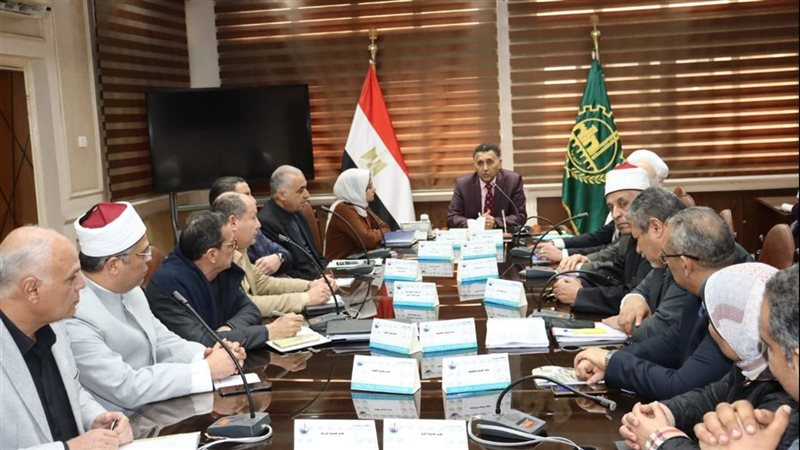 محافظ القليوبية خلال