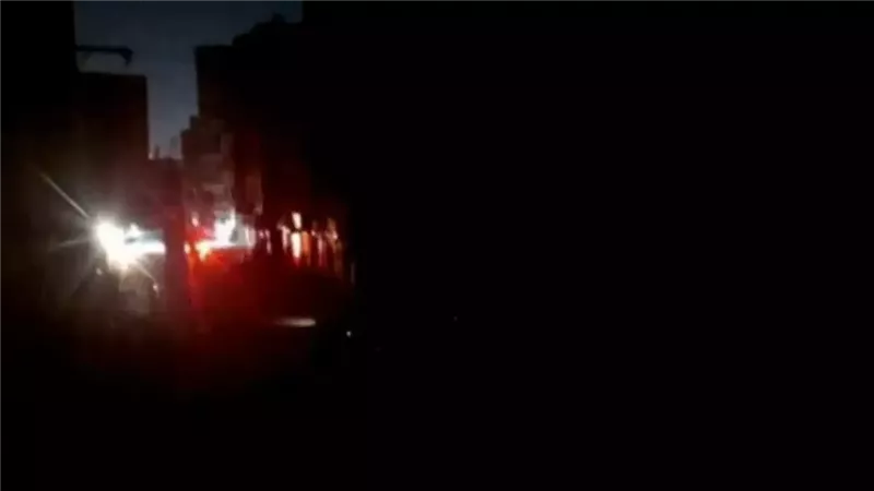 انفجار وانقطاع للكهرباء