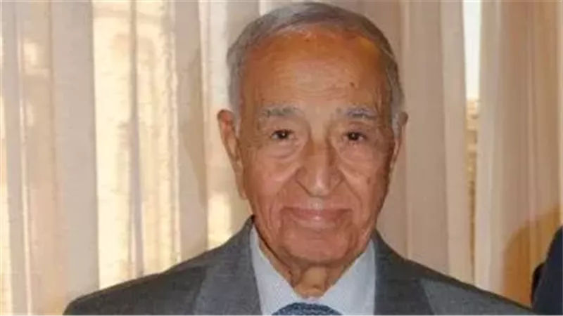 الإعلامى الكبير فهمى