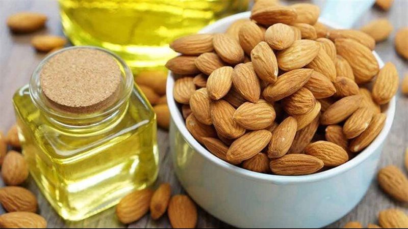 فوائد زيت اللوز الحلو