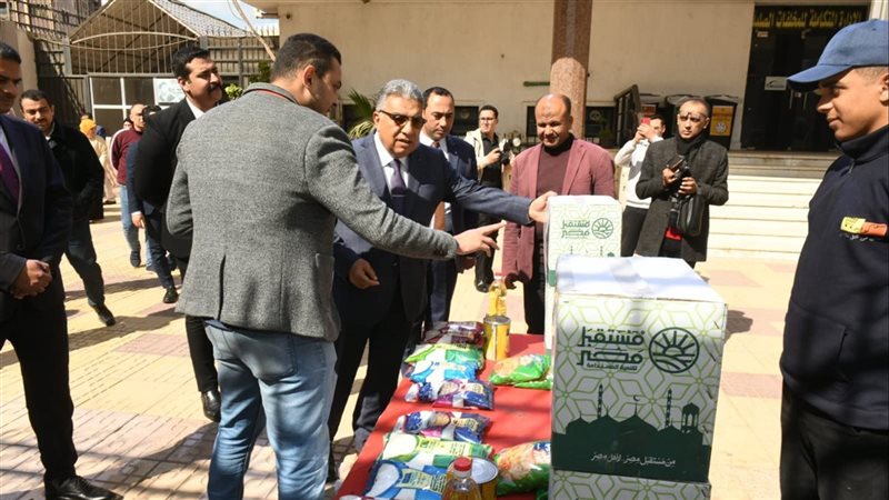 كراتين لعمال النظافة،