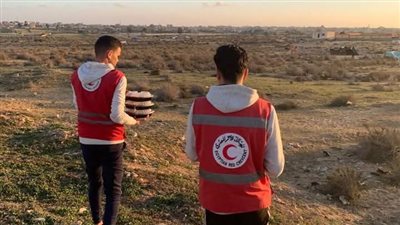 «هلال الخير» تواصل مسيرة العطاء، موائد إفطار يومية وعربات تجوب الشوارع ليلًا لتوزيع السحور