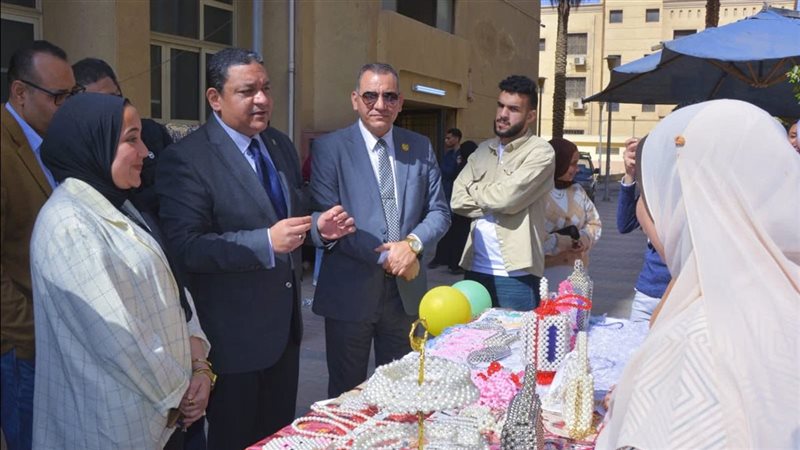 عميد كلية الطب البيطري