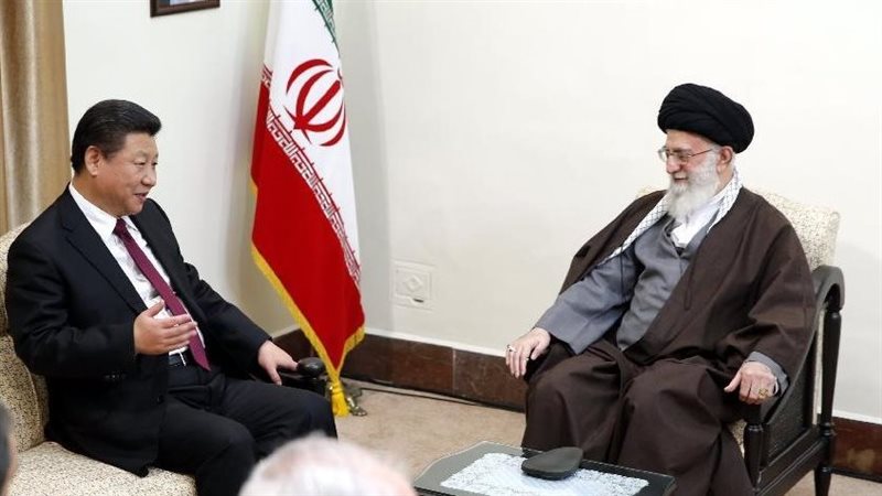 الرئيس الصيني والمرشد