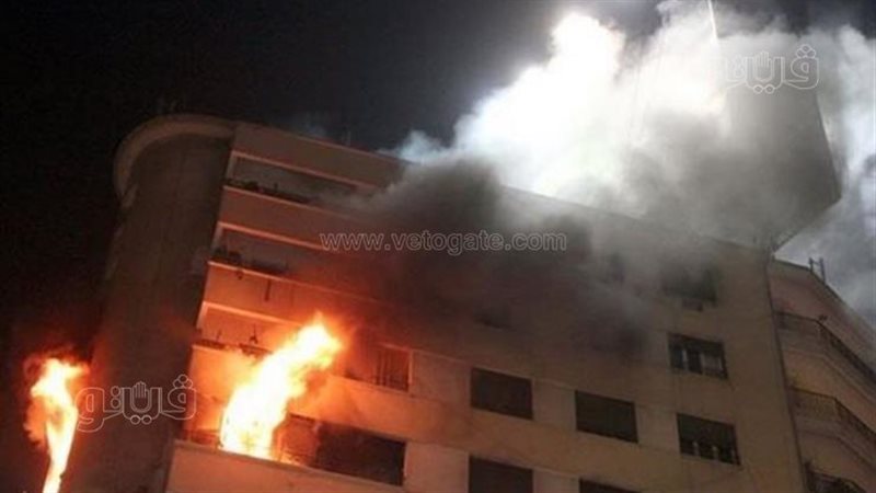 النيران تلتهم محتويات