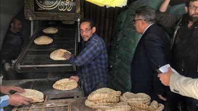 محافظ الدقهلية يفاجئ مخابز المنصورة: لا تهاون في وزن الرغيف أو جودة الخبز 