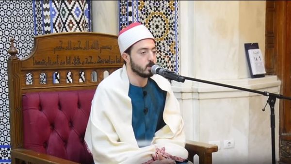 ابتهال 'يا سيد الكونين' للشيخ عبد الله البنا يخطف القلوب في رحلة روحية