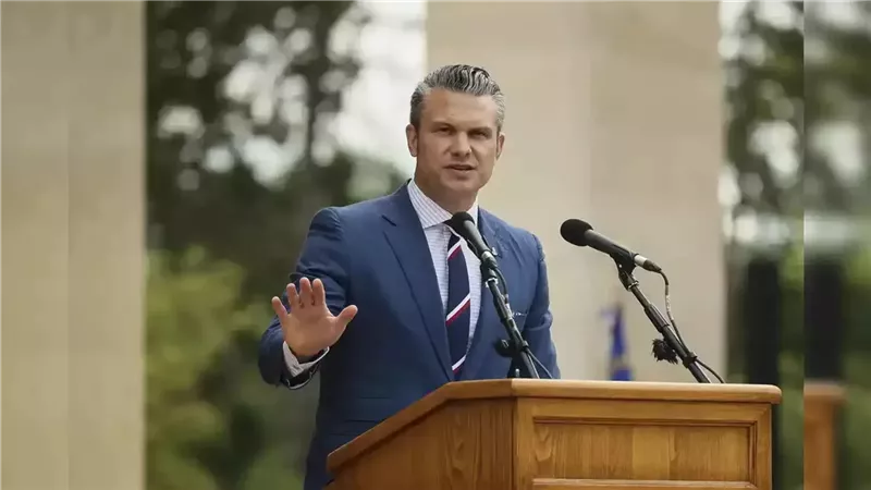  وزير الدفاع الأمريكي