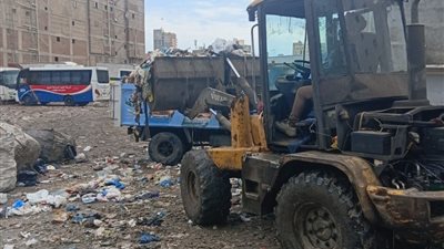 محافظ الإسكندرية يوجه بتكثيف أعمال النظافة ورفع المخلفات بمحيط مشروع تطوير ترام الرمل