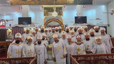 الأنبا بقطر يترأس اجتماع كهنة إيبارشية ديرمواس لمناقشة الأمور الرعوية
