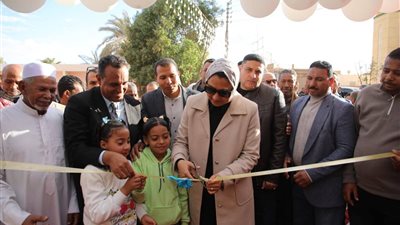 فى مستهل زيارتها لمركز بلاط، محافظ الوادي الجديد تفتتح مبادرة «أهلًا رمضان»